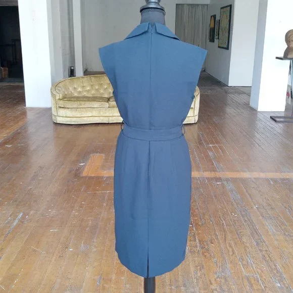 Elegant Navy Sleeveless Wrap Dress - Picture 4 of 12